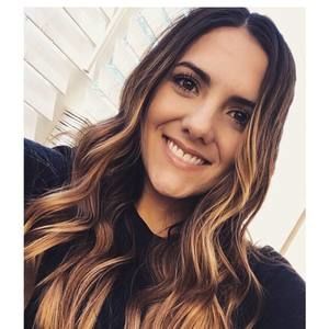 Meet your Posher, Chloe